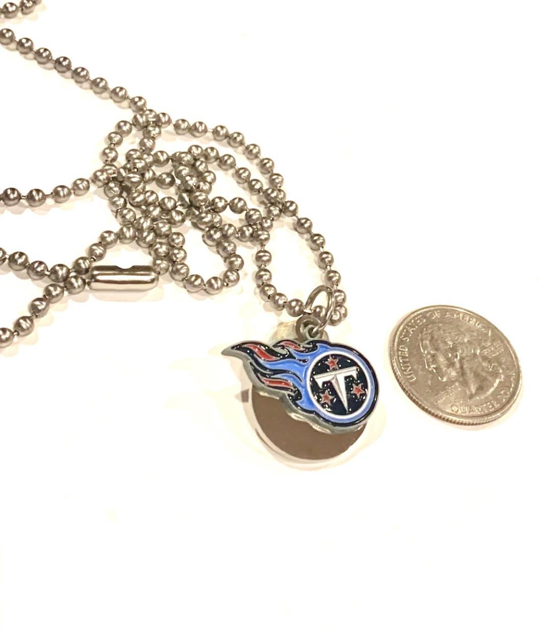 TENNESSEE TITANS ROUND SMALL NFL  STAINLESS STEEL DOG TAG NECKLACE   BALL CHAIN PENDANT - Samstagsandmore