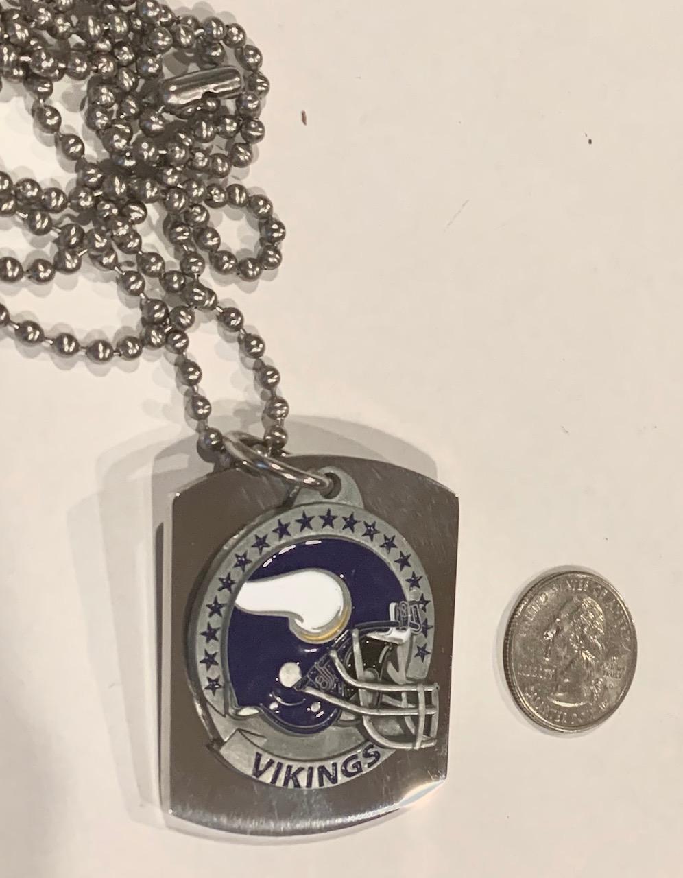 MINNESOTA VIKINGS X LARGE PENDANT ON THICK STAINLESS STEEL DOG TAG - Samstagsandmore