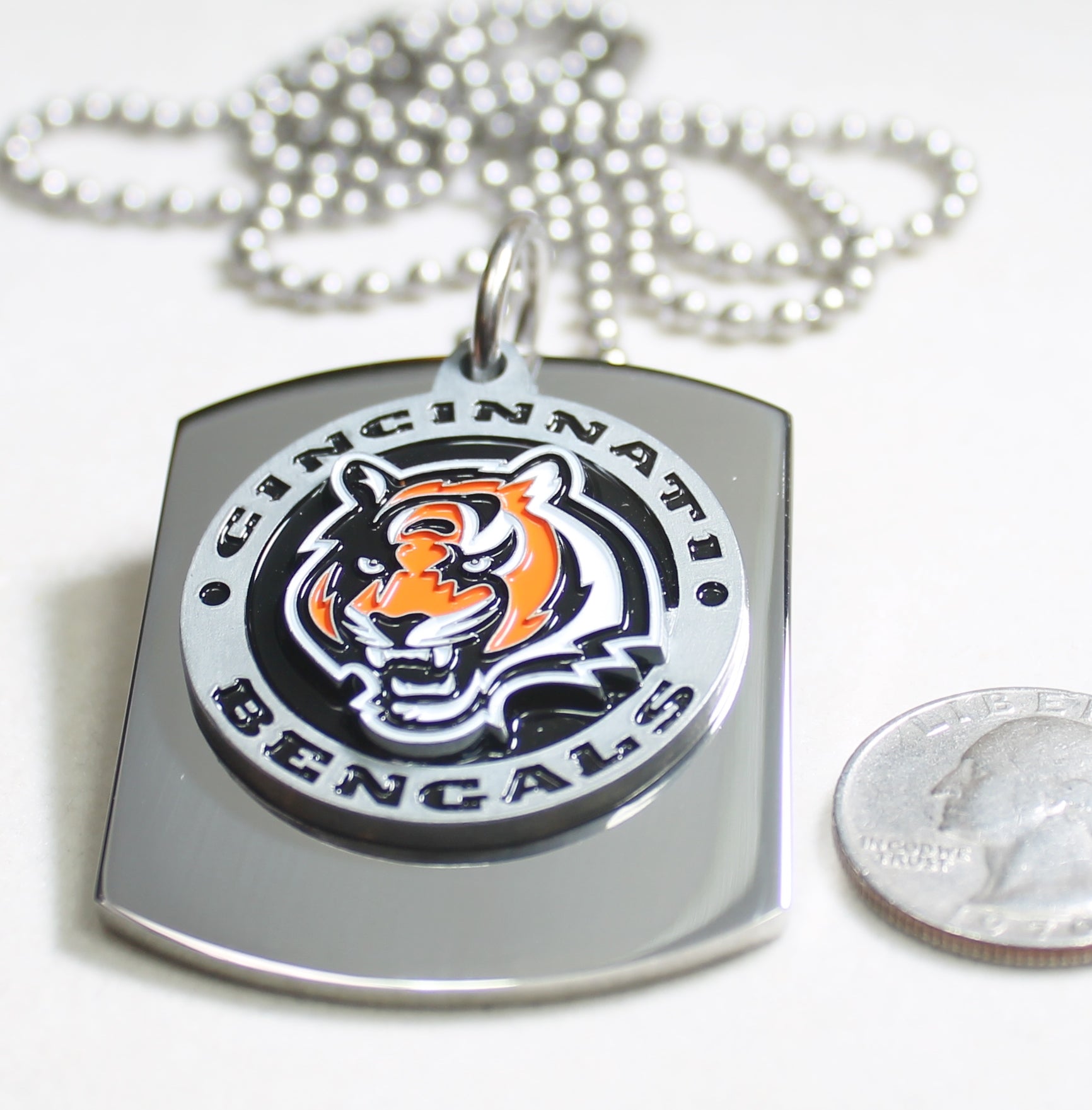 NFL CINCINNATI BENGALS  X LARGE PENDANT/TIGER ON THICK STAINLESS STEEL DOG TAG