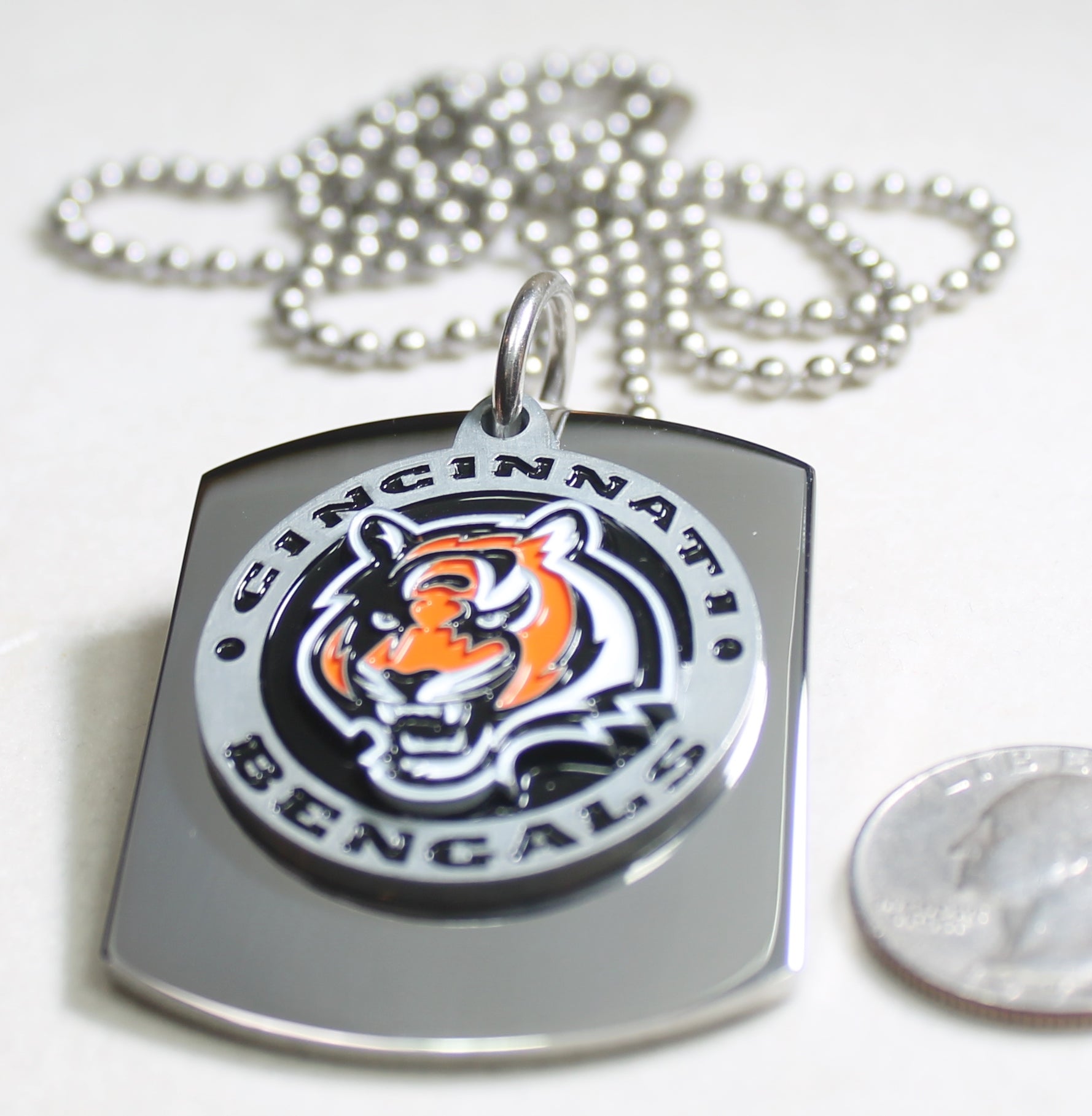 NFL CINCINNATI BENGALS  X LARGE PENDANT/TIGER ON THICK STAINLESS STEEL DOG TAG