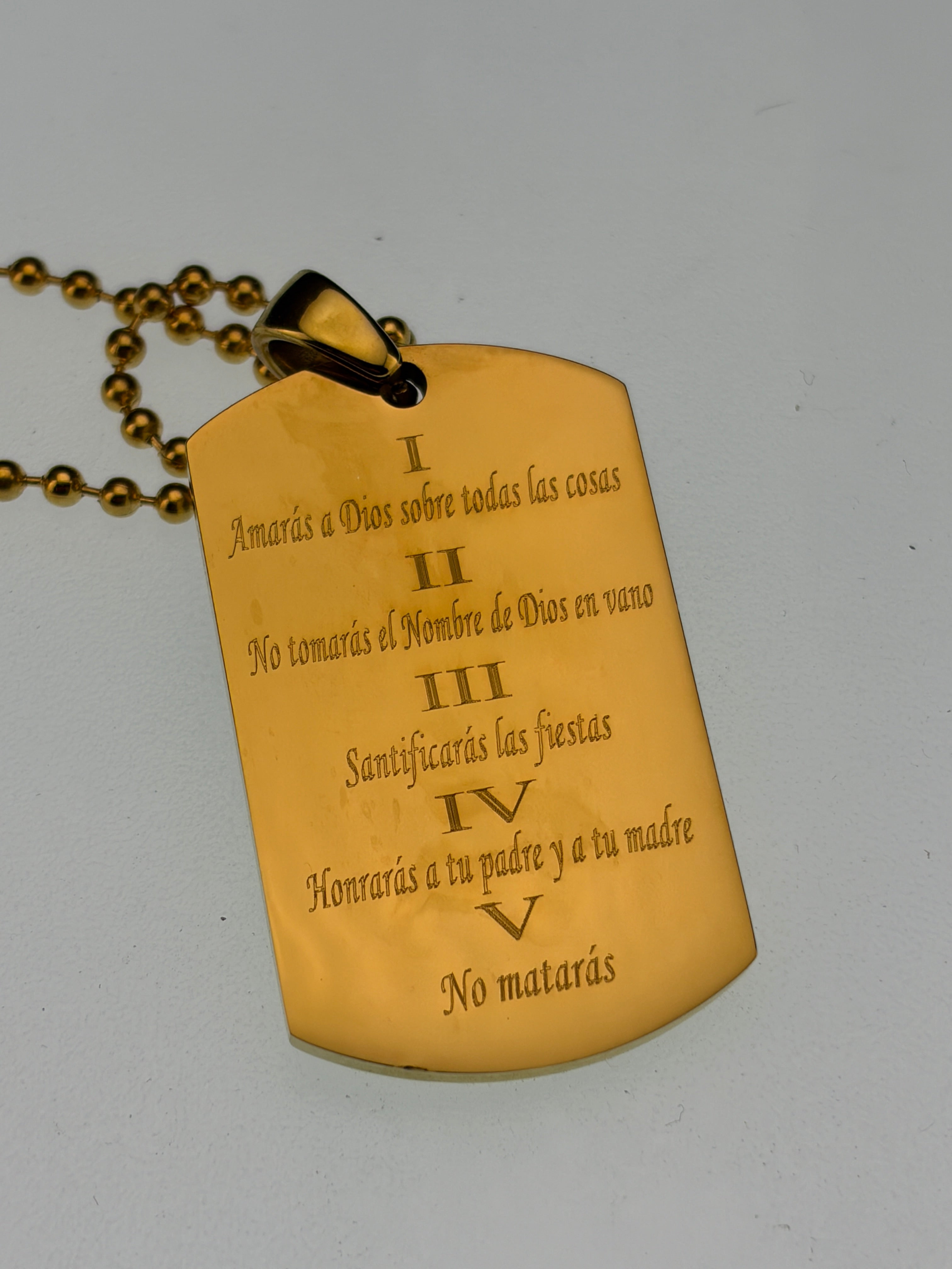 10 MANDAMIENTOS ESPAÑOLES COLLAR DE PLACA DE PERRO ACERO INOXIDABLE RELIGIOSO DE ORO IPG Spanish 10 TEN COMMANDMENTS DOG TAG NECKLACE RELIGIOUS STAINLESS STEEL GOLD IPG
