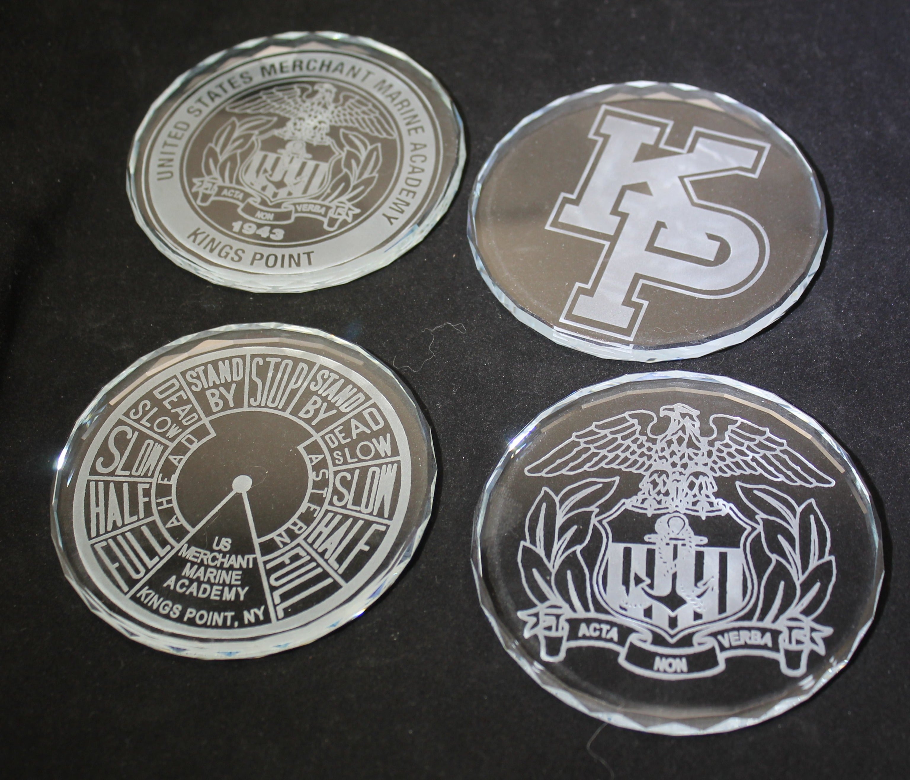 Custom K9 Faceted Edge Sand Carved Crystal Coasters in Wood Base with Brass Plate - ONE design - Samstagsandmore