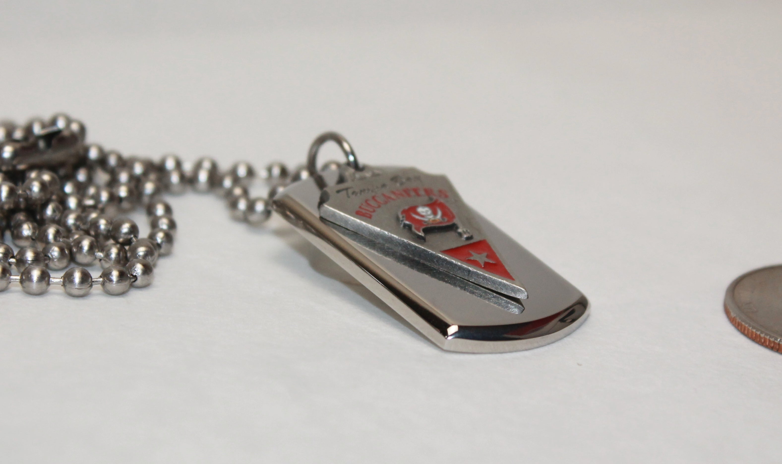 Tampa Bay Buccaneers Bucs NFL  STAINLESS STEEL DOG TAG NECKLACE  3D BALL CHAIN - Samstagsandmore
