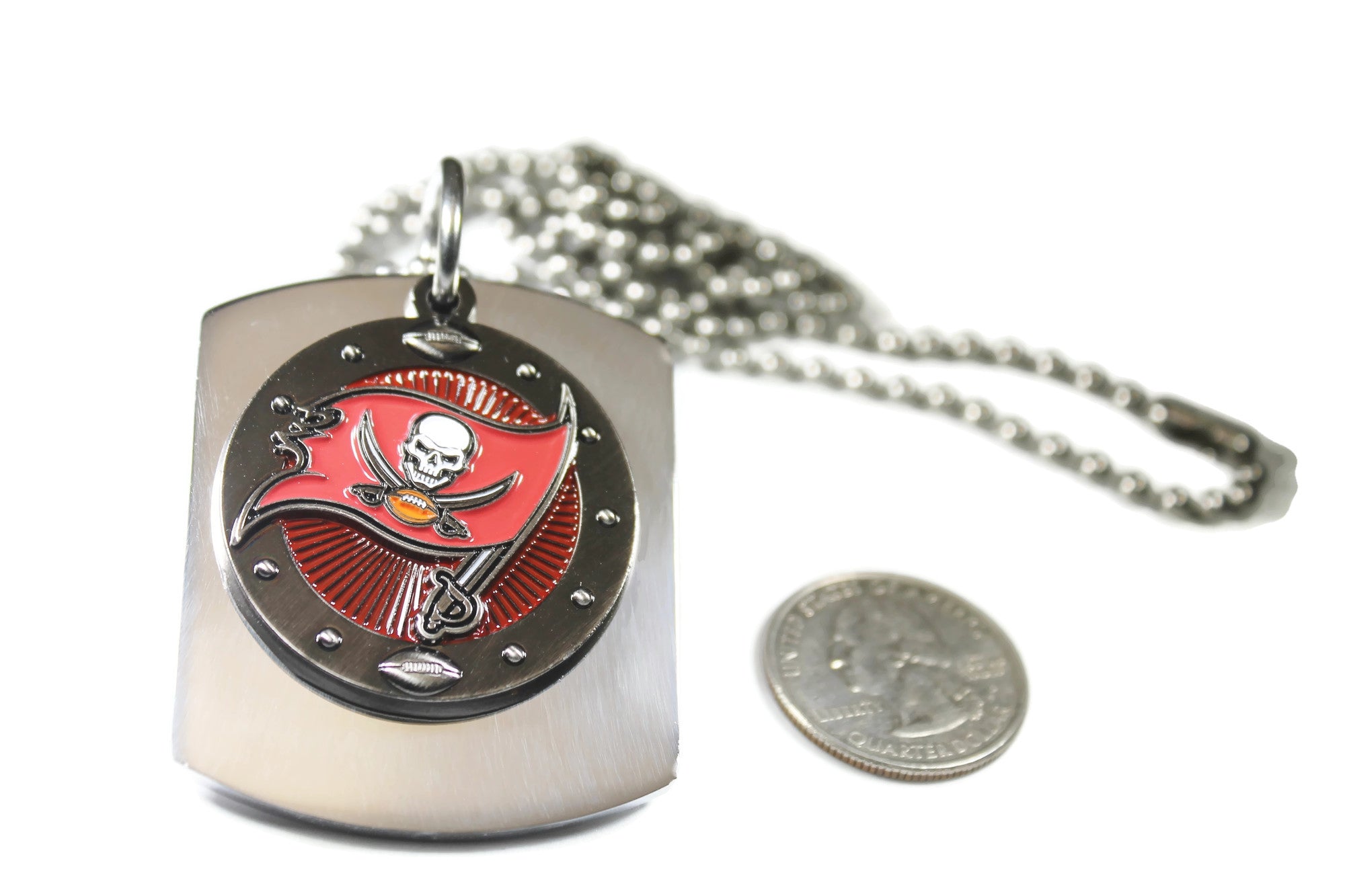 TAMPA BAY BUCCANEERS NFL  X LARGE PENDANT/HELMET ON THICK STAINLESS STEEL DOG TAG
