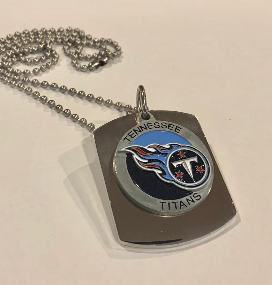 TENNESSEE TITANS X LARGE PENDANT ON THICK STAINLESS STEEL DOG TAG - Samstagsandmore