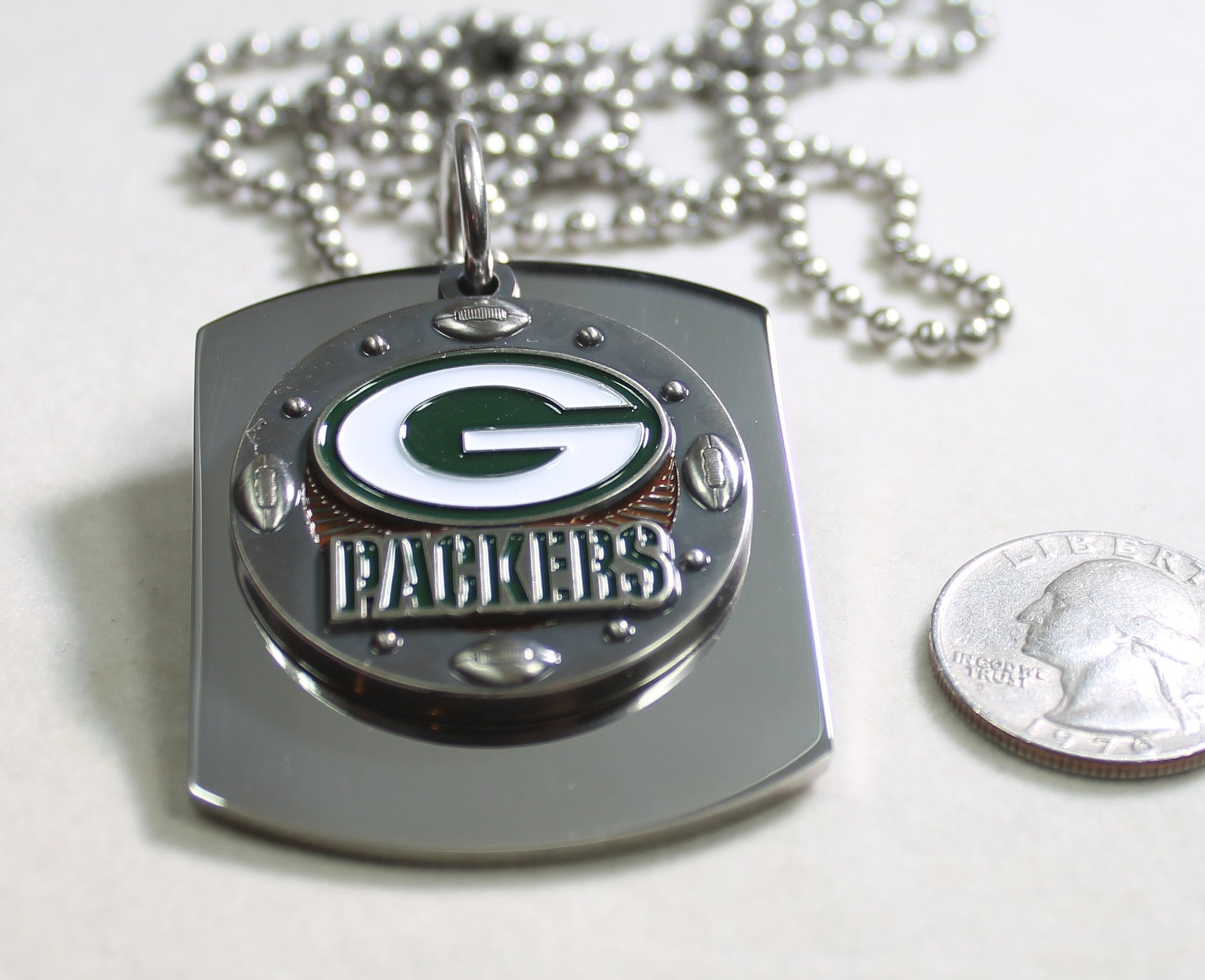 NFL GREEN BAY PACKERS  X LARGE PENDANT ON THICK STAINLESS STEEL DOG TAG - Samstagsandmore