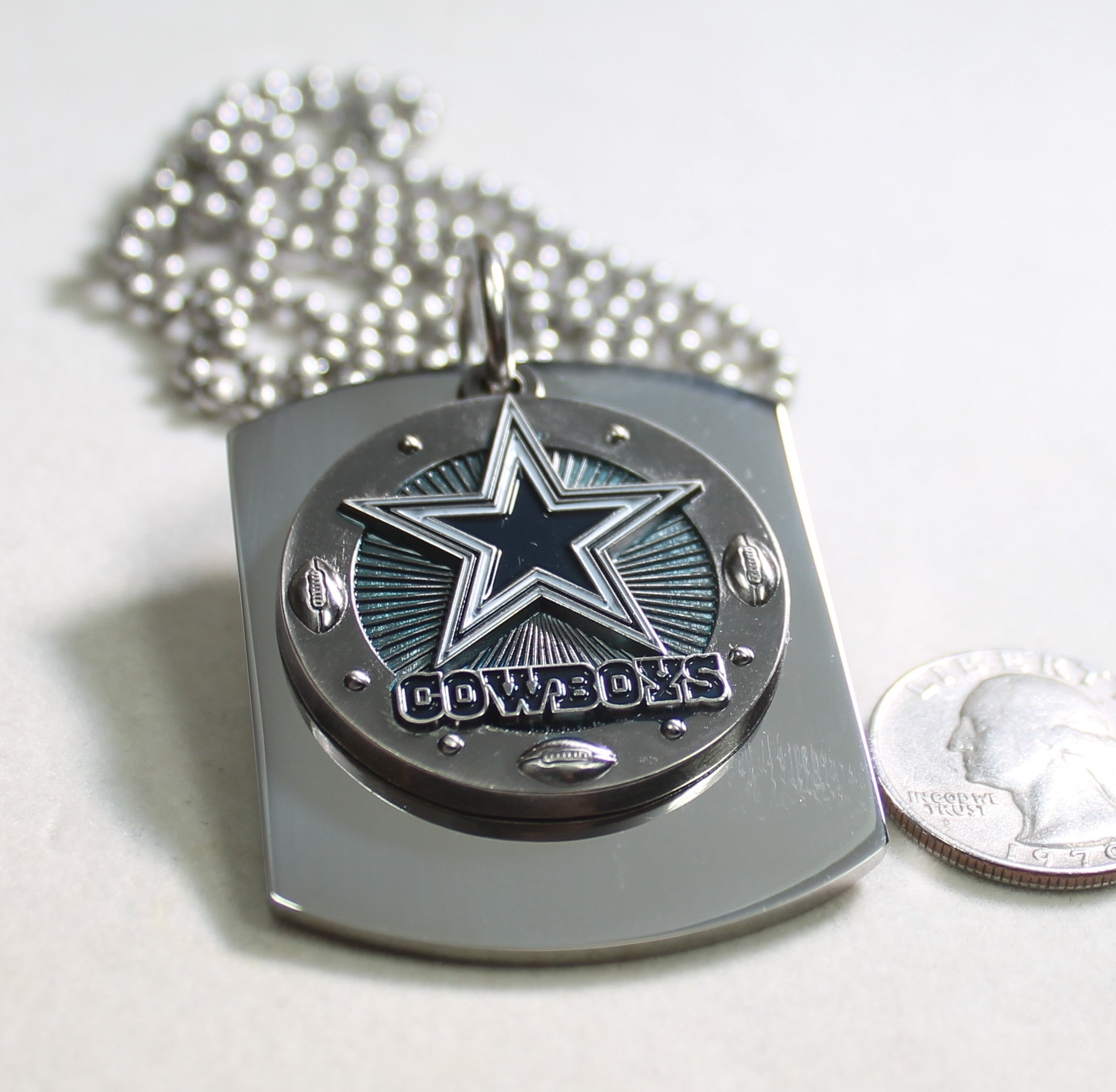 DALLAS COWBOYS NFL X LARGE PENDANT ON THICK STAINLESS STEEL DOG TAG - Samstagsandmore