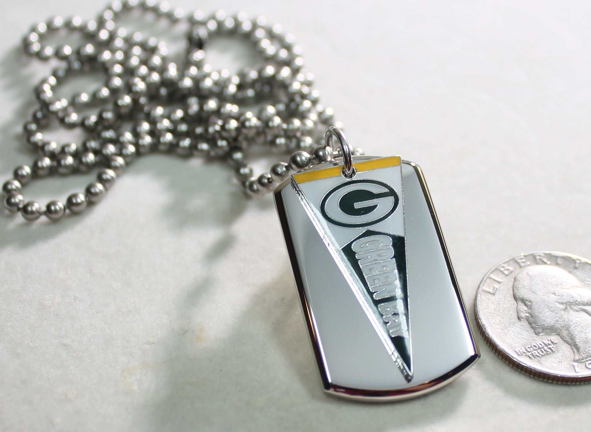 GREEN BAY PACKRS NFL PENNANT STAINLESS STEEL DOG TAG NECKLACE  3D BALL CHAIN - Samstagsandmore