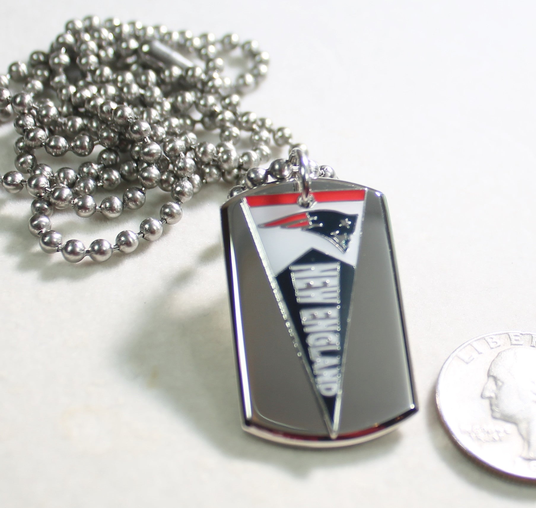 NEW ENGLAND PATRIOTS NFL PENNANT STAINLESS STEEL DOG TAG NECKLACE  3D BALL CHAIN - Samstagsandmore