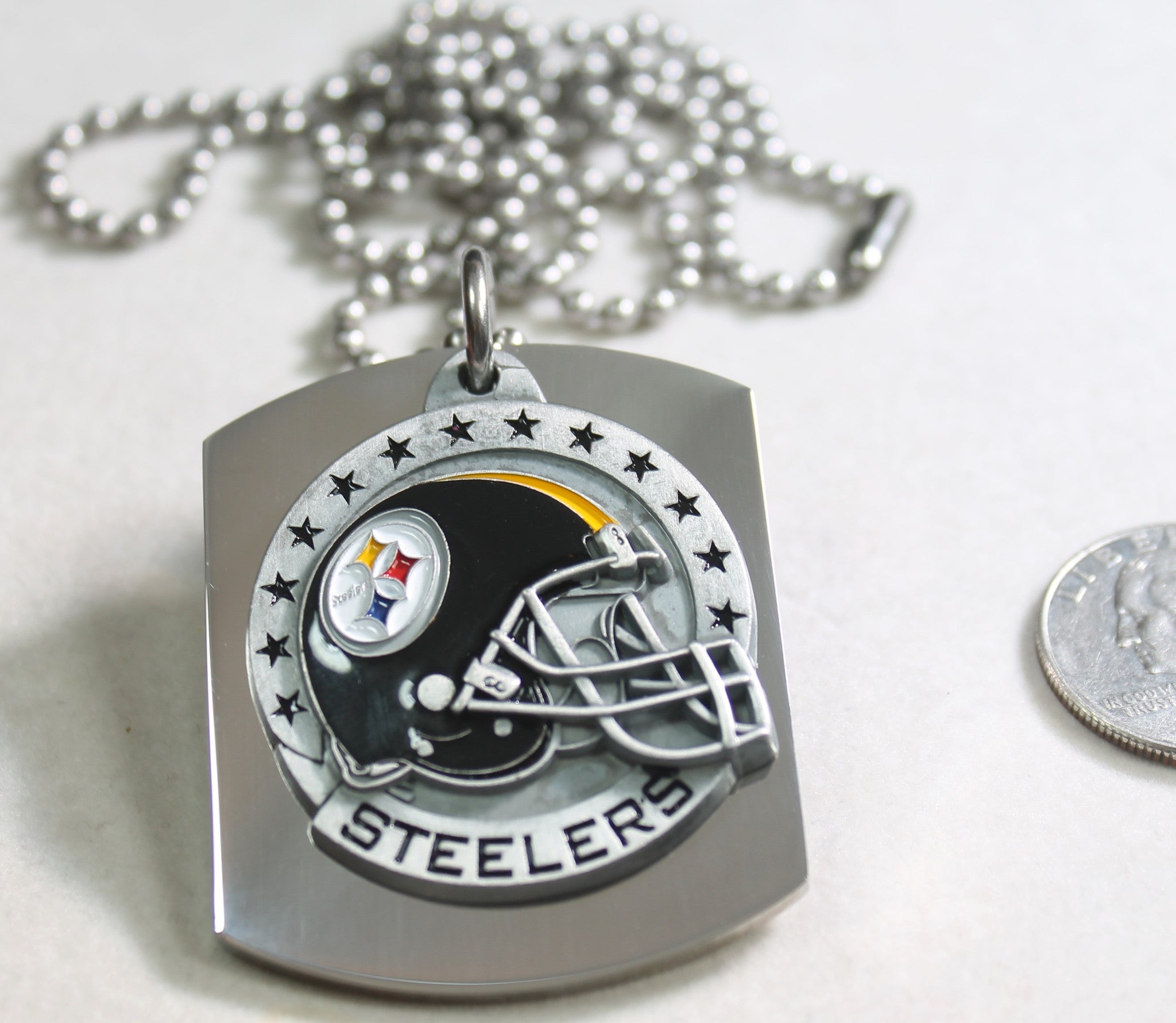 PITTSBURGH STEELERS NFL X LARGE PENDANT HELMET ON THICK STAINLESS STEEL DOG TAG - Samstagsandmore