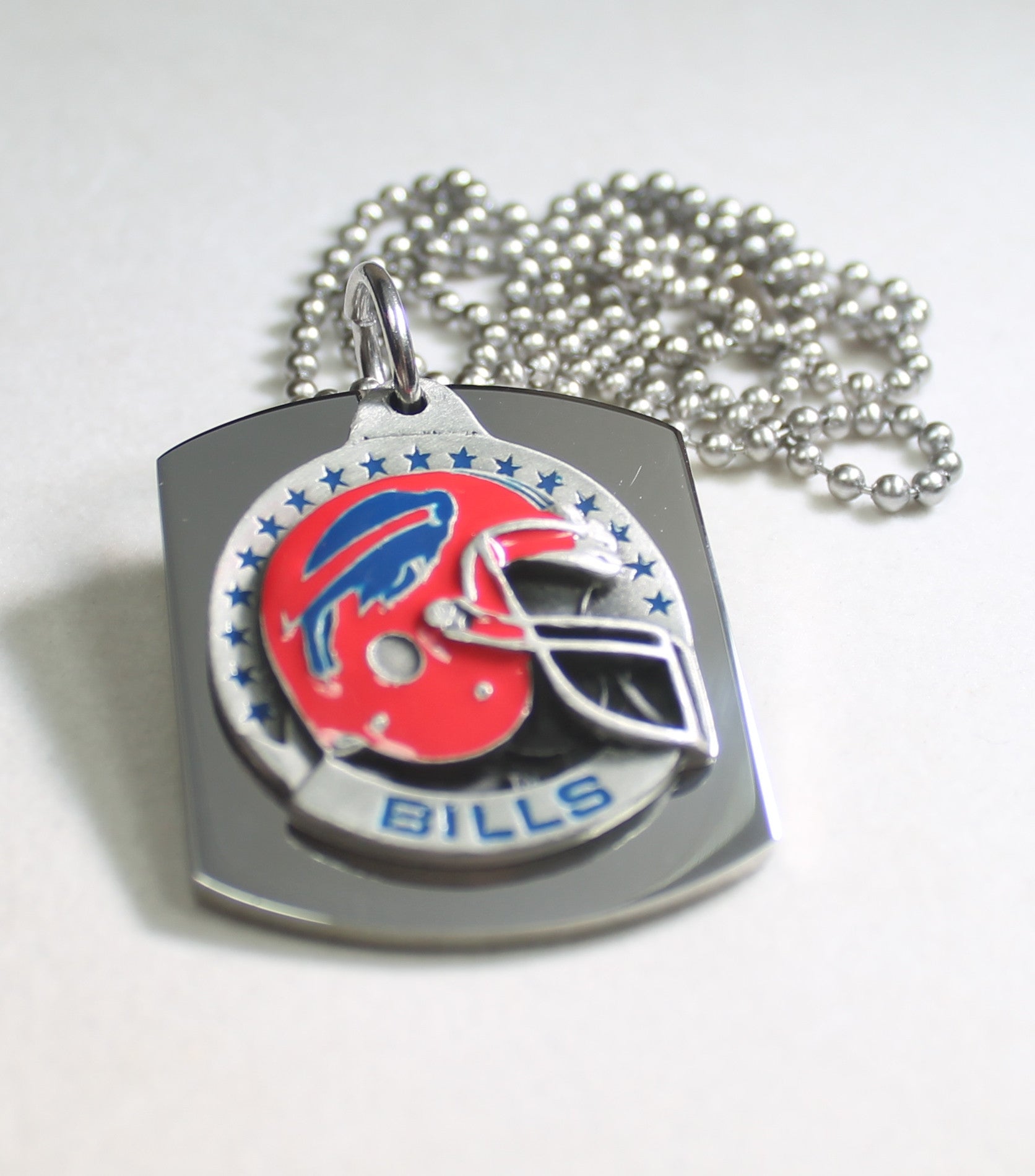 NFL BUFFALO BILLS  X LARGE PENDANT/HELMET ON THICK STAINLESS STEEL DOG TAG - Samstagsandmore