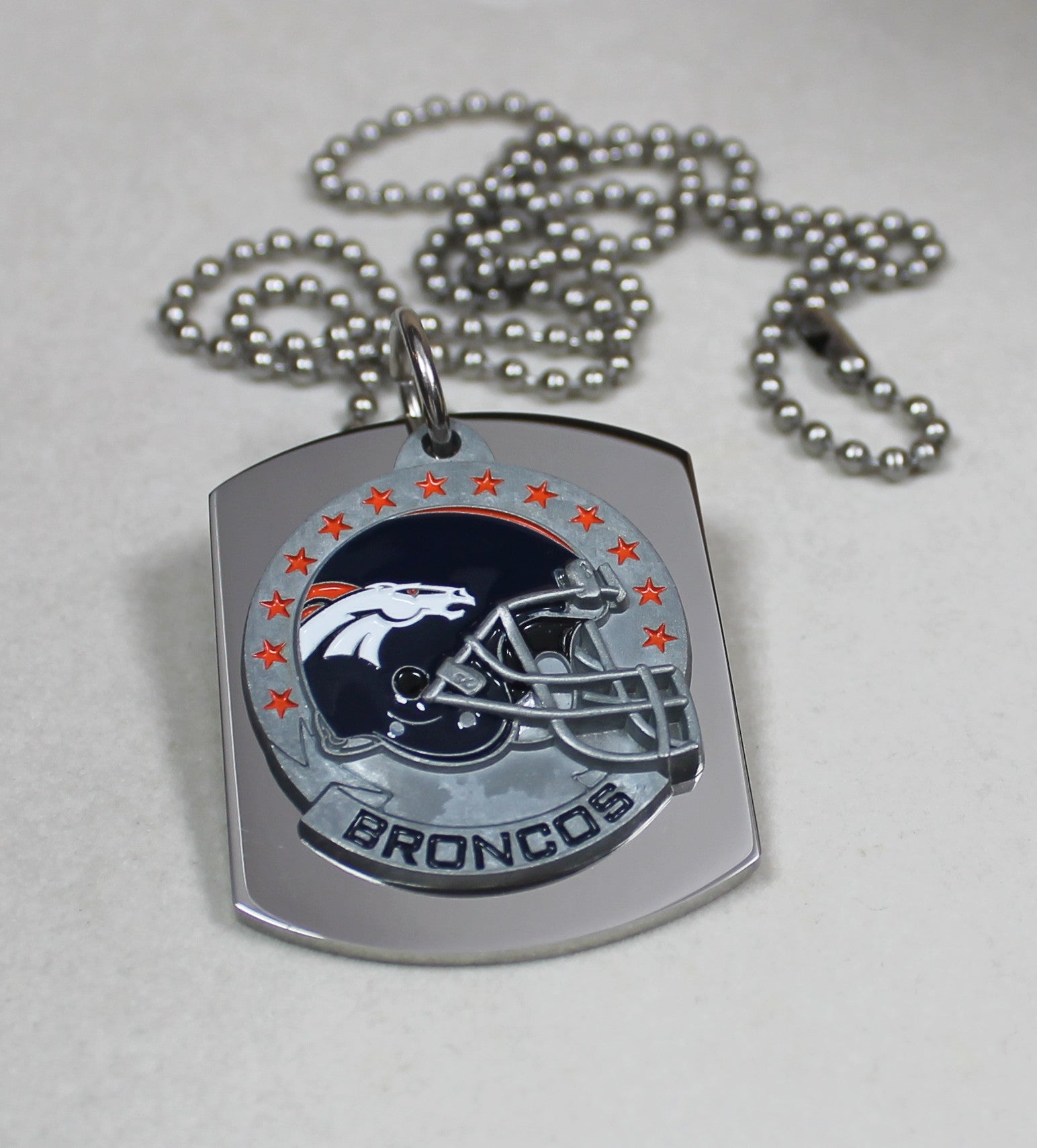 NFL DENVER BRONCOS X LARGE PENDANT/HELMET ON THICK STAINLESS STEEL DOG TAG - Samstagsandmore