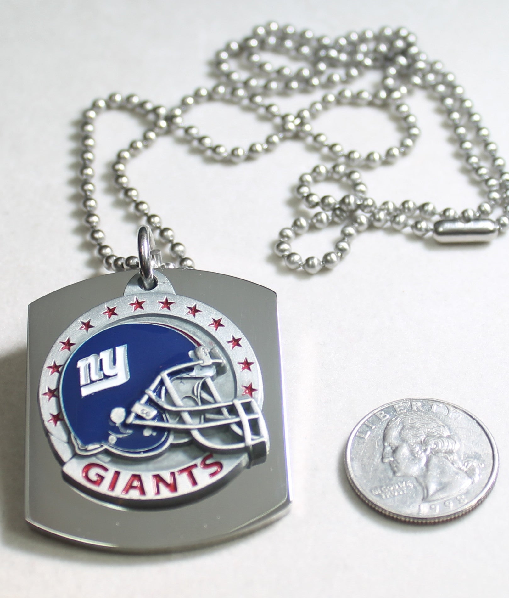 NFL NEW YORK GIANTS  X LARGE PENDANT/HELMET ON THICK STAINLESS STEEL DOG TAG - Samstagsandmore