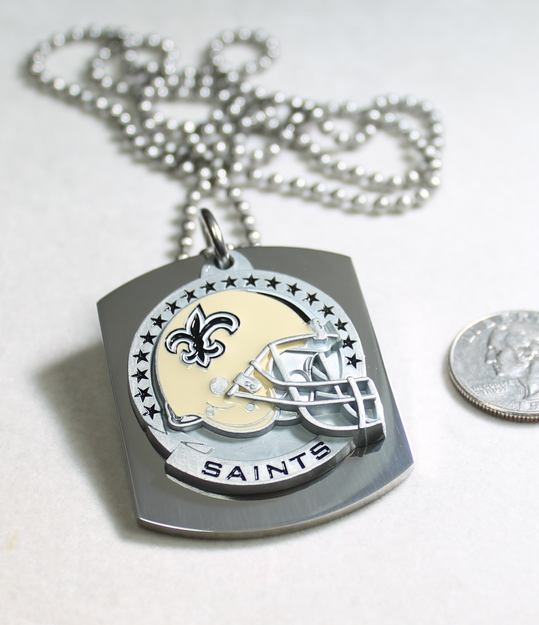 NFL NEW ORLEANS SAINTS  X LARGE PENDANT/HELMET ON THICK STAINLESS STEEL DOG TAG - Samstagsandmore