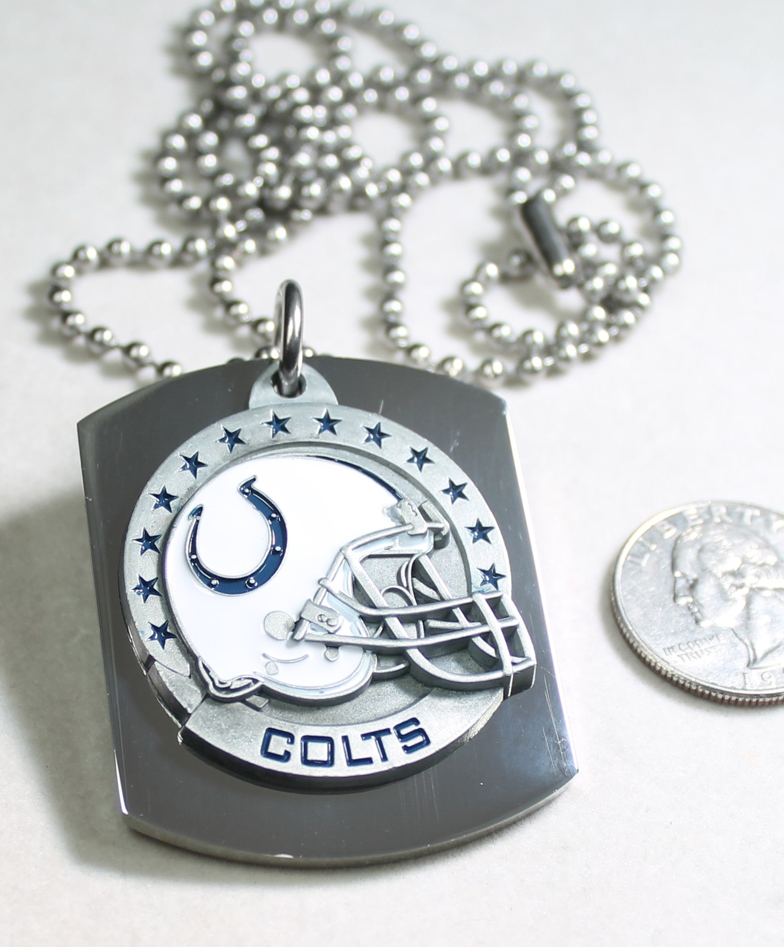 NFL INDIANAPOLIS COLTS  X LARGE PENDANT/HELMET ON THICK STAINLESS STEEL DOG TAG - Samstagsandmore